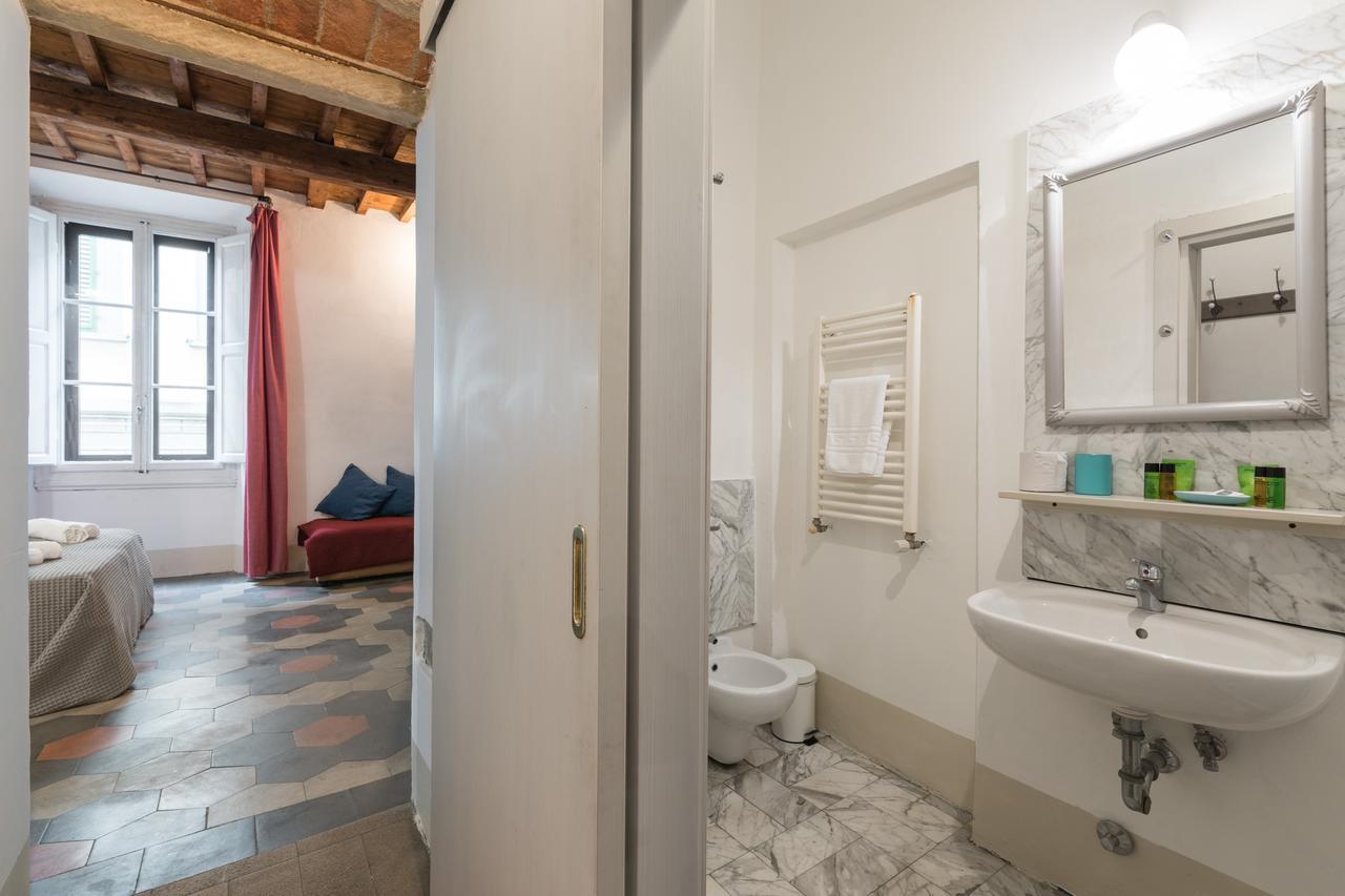 F7 - Santa Croce One Bedroom Flat For 2 Or 3 Guests Флоренція Екстер'єр фото