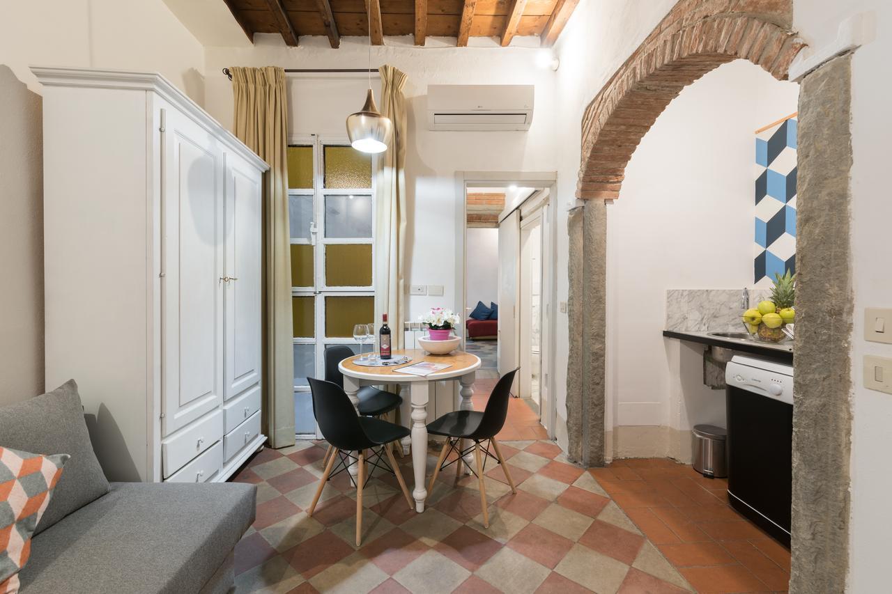 F7 - Santa Croce One Bedroom Flat For 2 Or 3 Guests Флоренція Екстер'єр фото